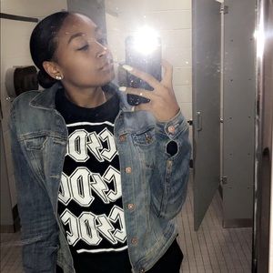 Meet your Posher, Whitney